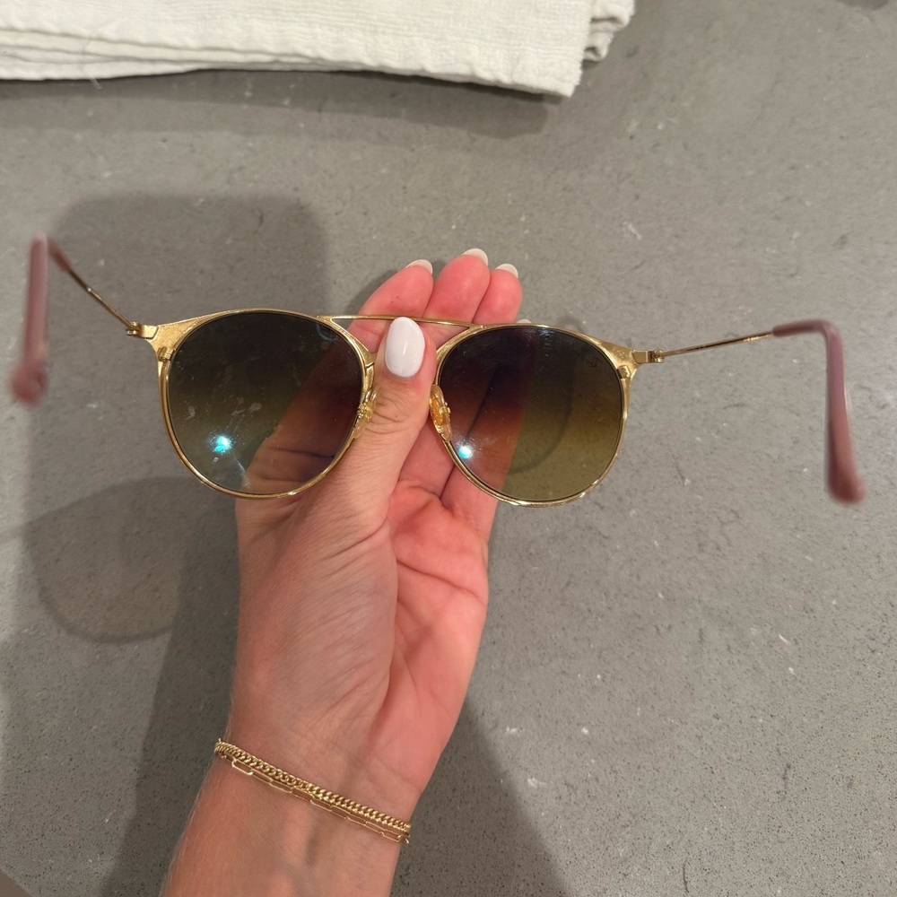Ray-Ban 🕶️ - Picture 3 of 4
